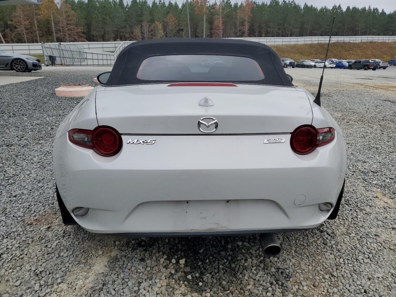 VIN JM1NDAD71G0107074 2016 MAZDA MX5 no.6