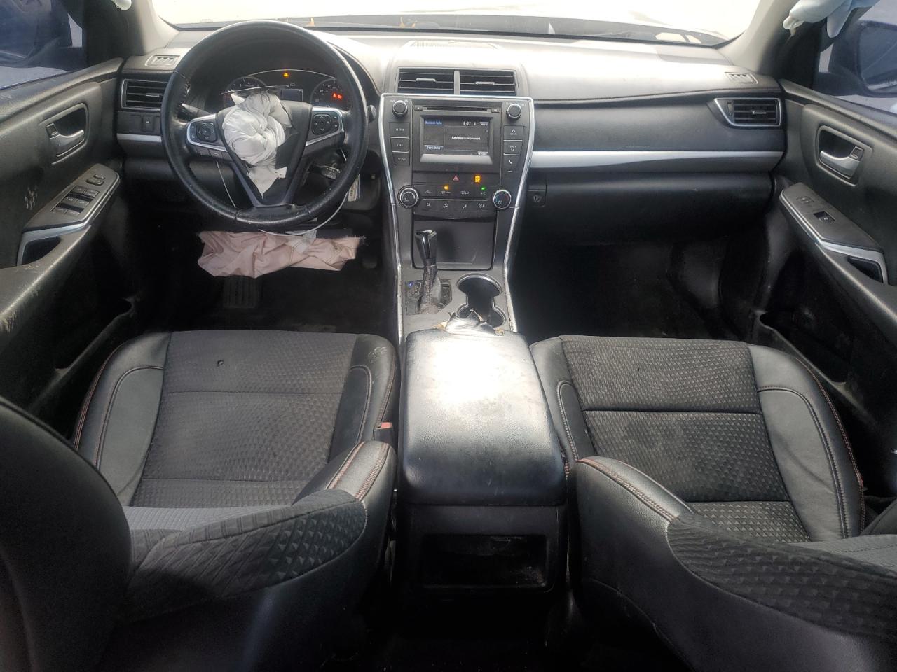 2015 Toyota Camry - Image 8