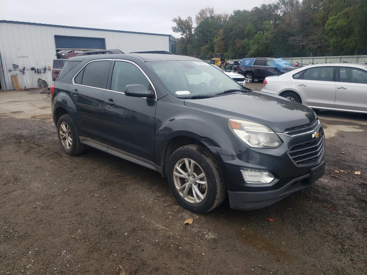2017 Chevrolet Equinox - Image 4