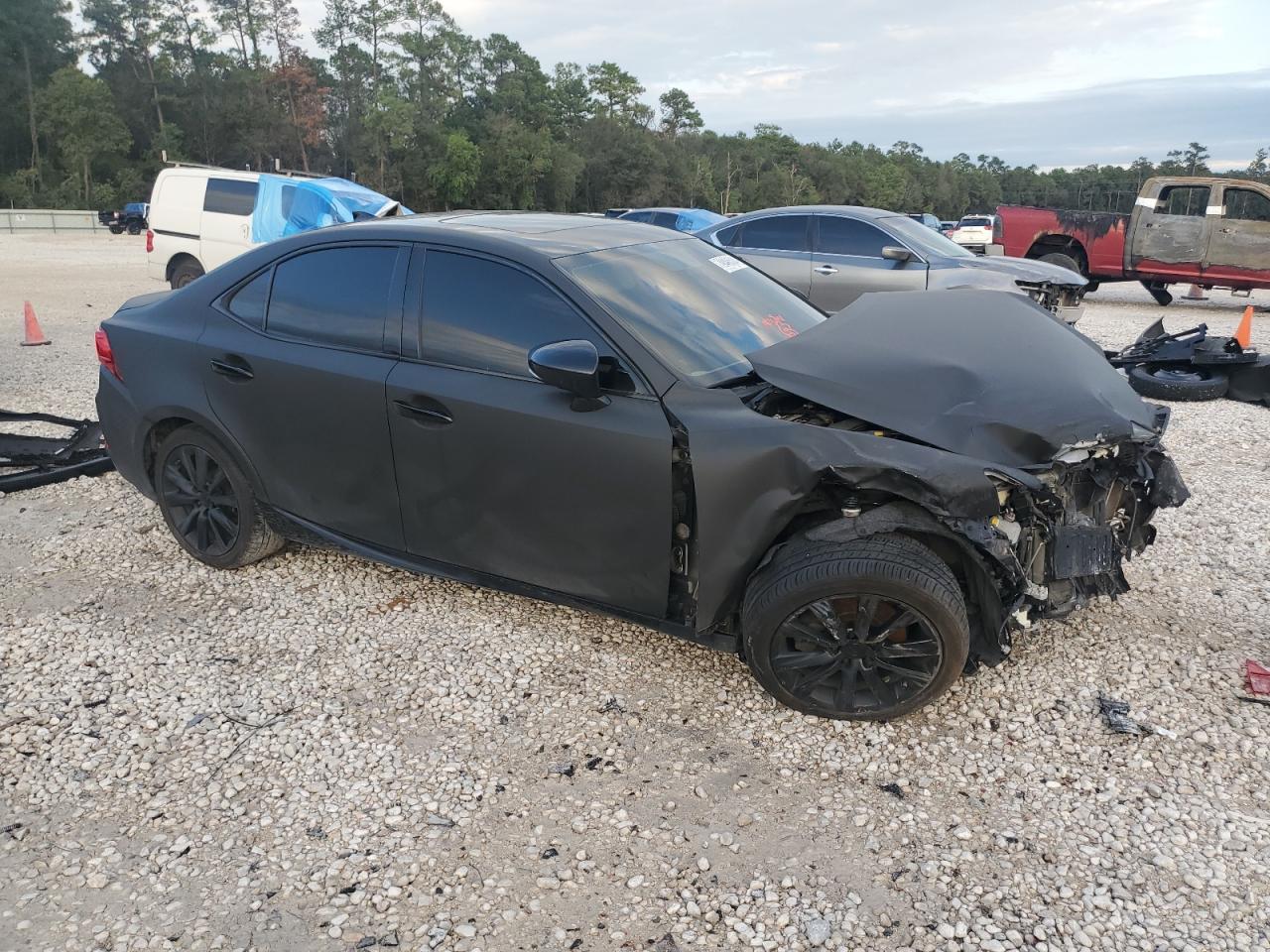2015 Lexus IS - Image 4