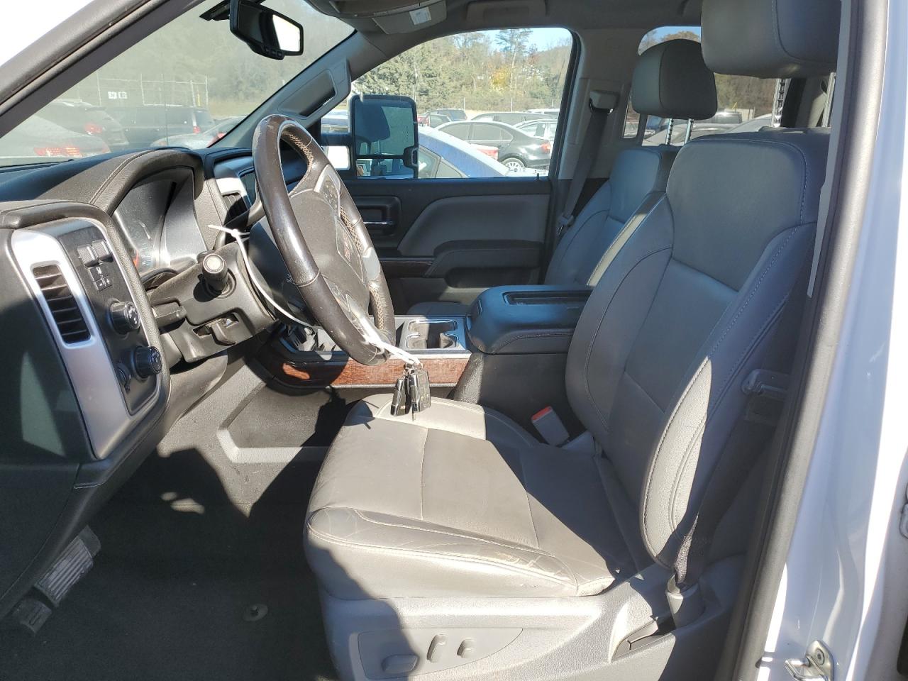 2018 GMC Sierra - Image 7