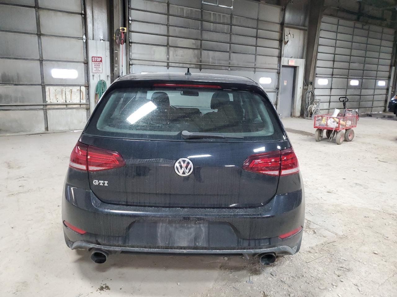 2018 Volkswagen GTI - Image 6
