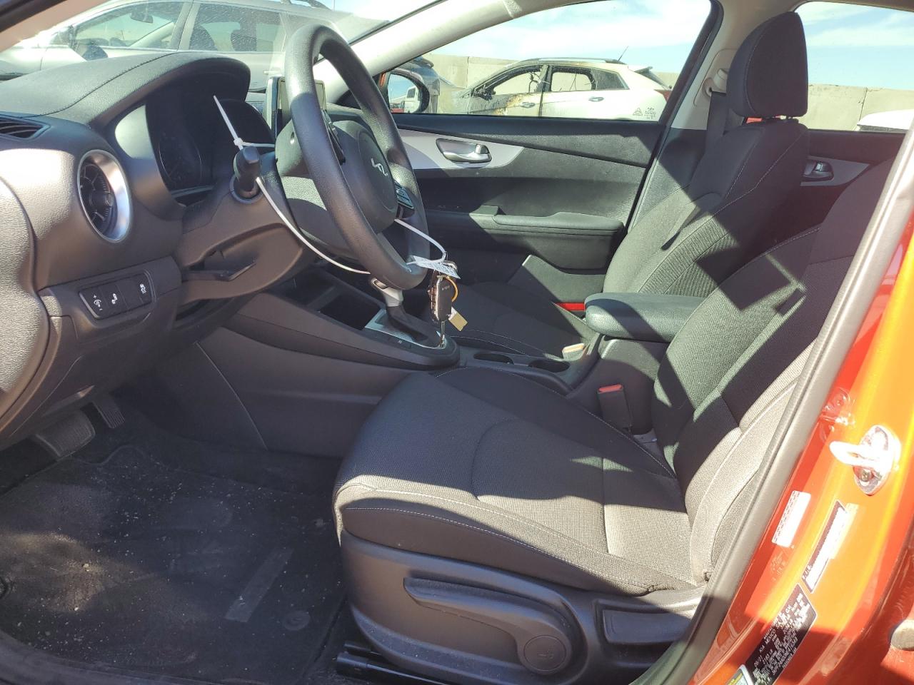 2022 Kia Forte - Image 7