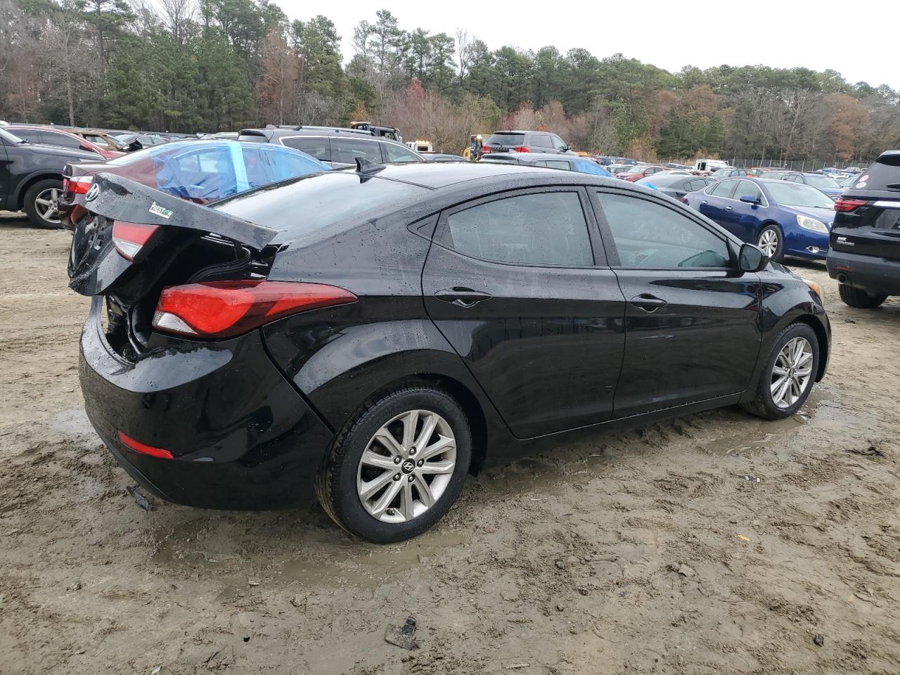 2014 Hyundai Elantra - Image 3