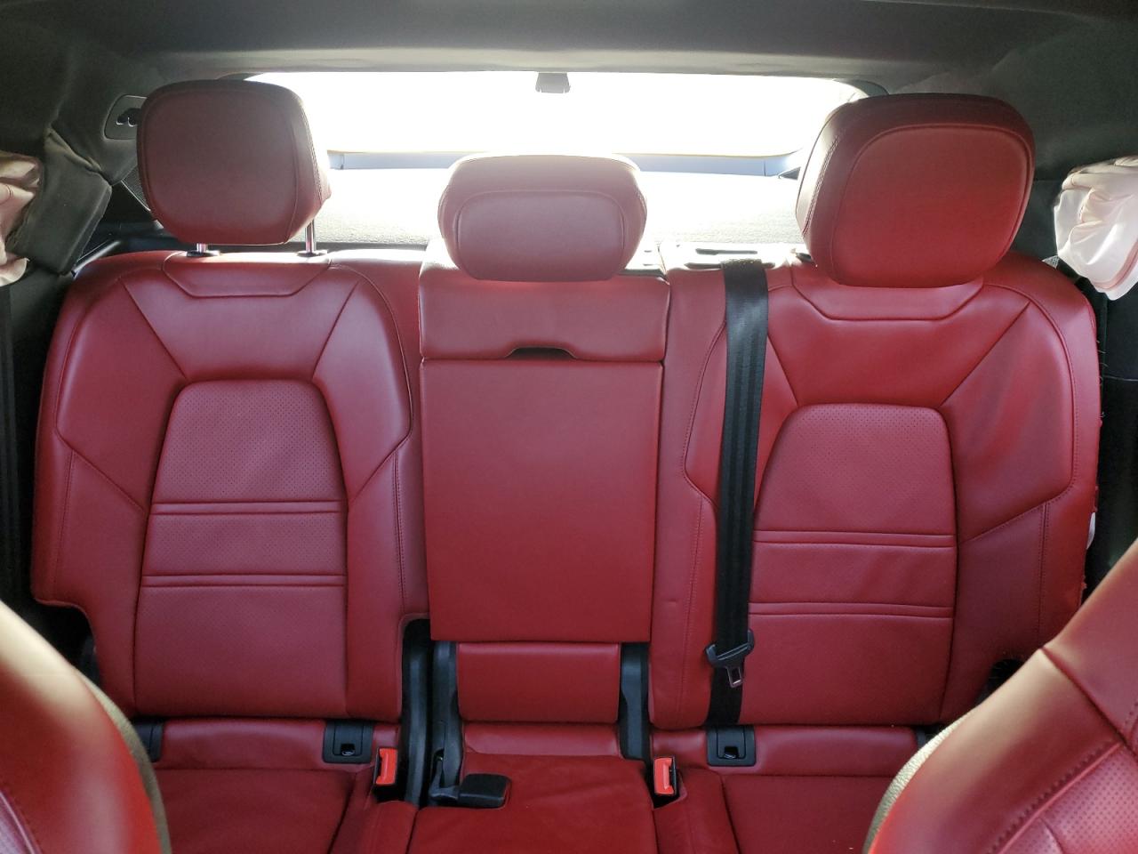 2020 Porsche Cayenne - Image 10