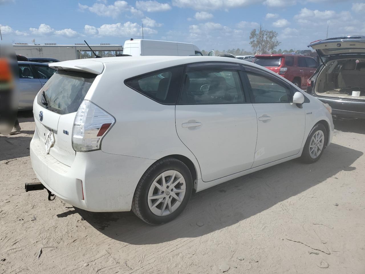 VIN JTDZN3EUXD3219798 2013 TOYOTA PRIUS no.3