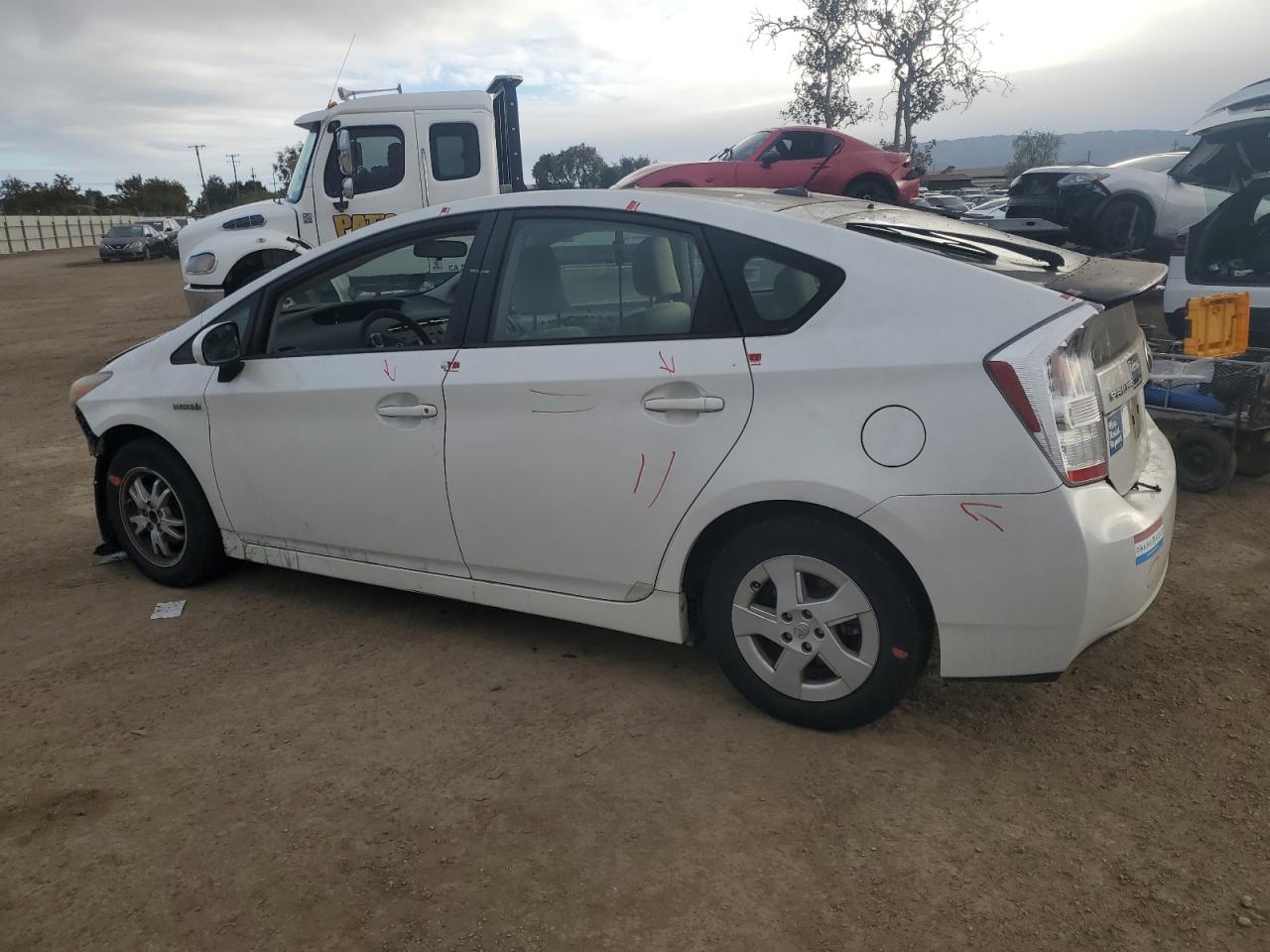 2011 Toyota Prius - Image 2