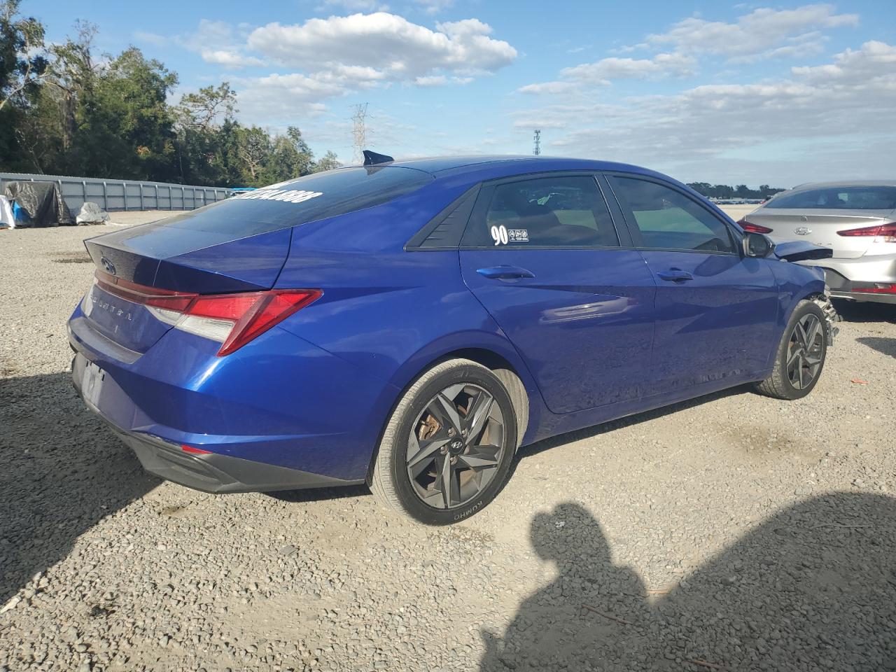 2023 Hyundai Elantra - Image 3