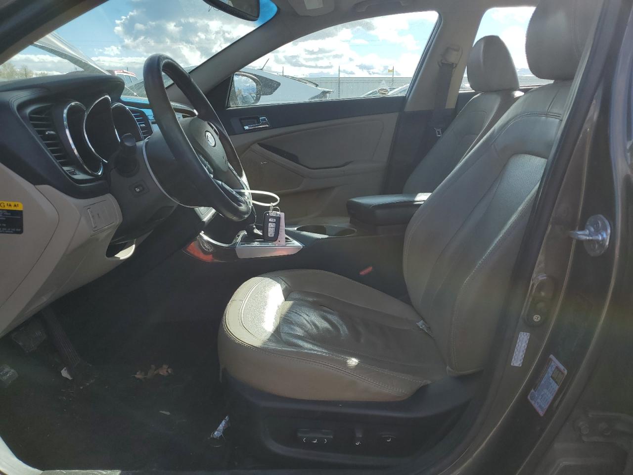 2011 Kia Optima - Image 7