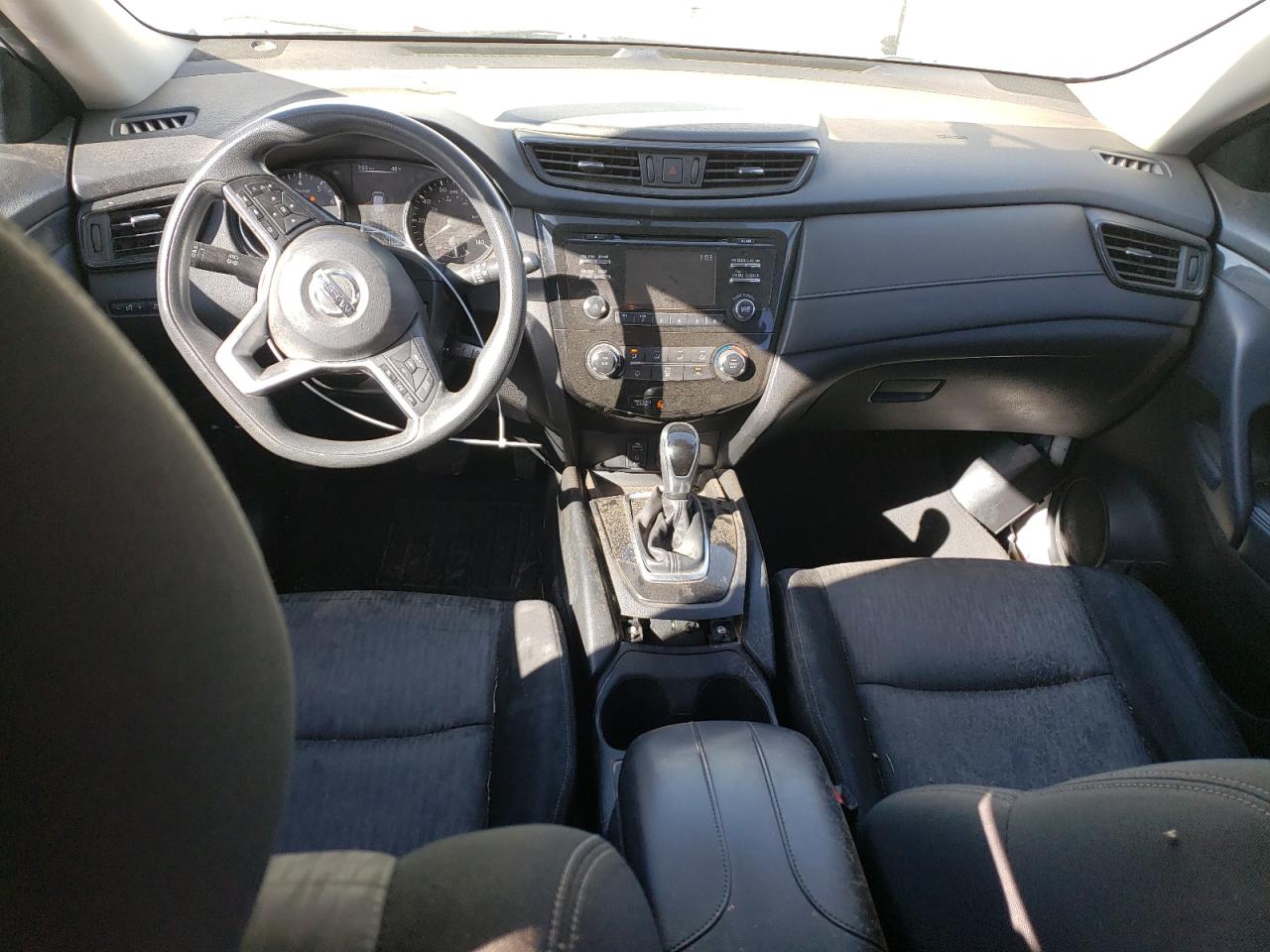 2017 Nissan Rogue - Image 8