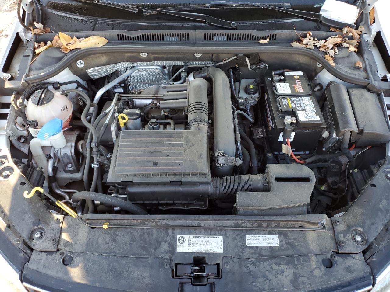 2017 Volkswagen Jetta - Image 12