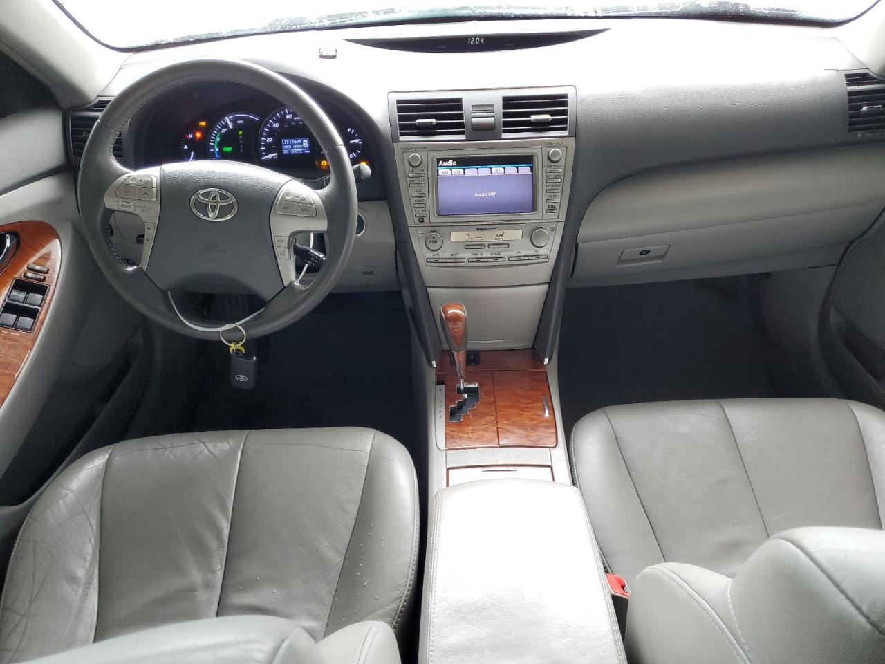 2011 Toyota Camry - Image 8