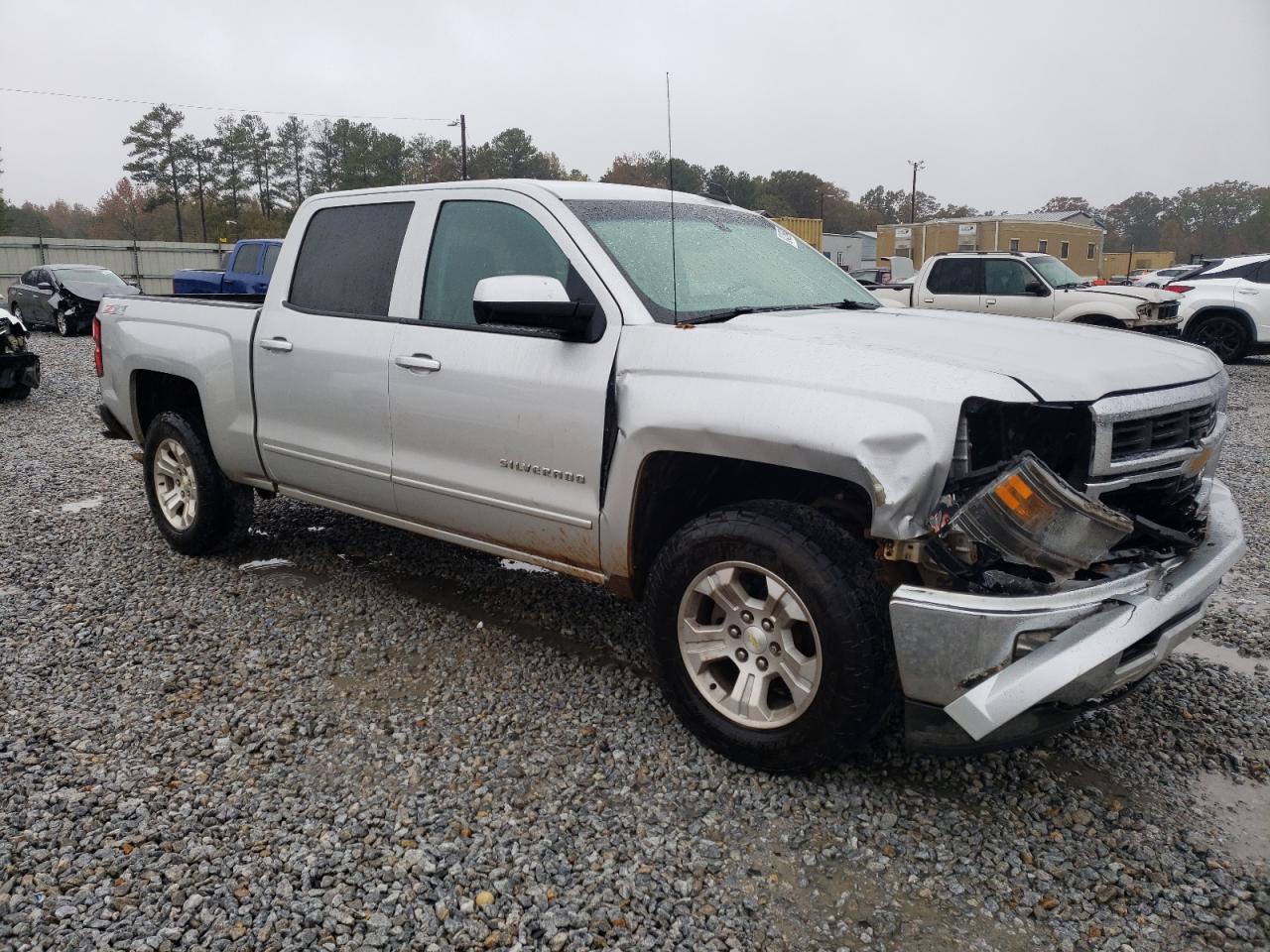 2015 Chevrolet Silverado - Image 4