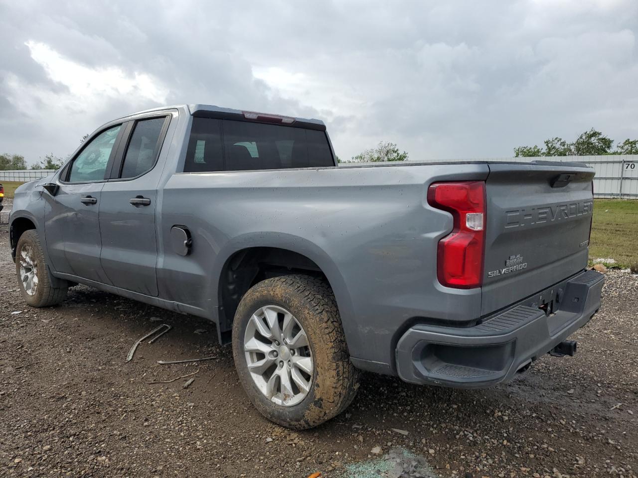 2020 Chevrolet Silverado - Image 2