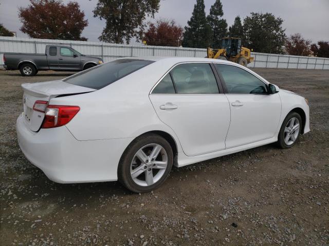  TOYOTA CAMRY 2013 Белы