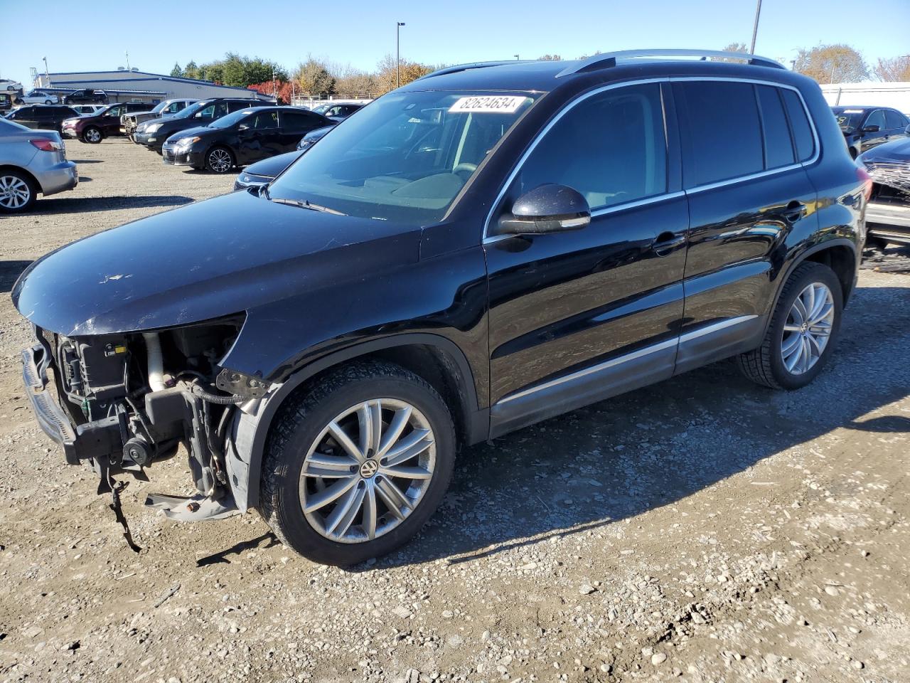 2016 Volkswagen Tiguan - Image 1