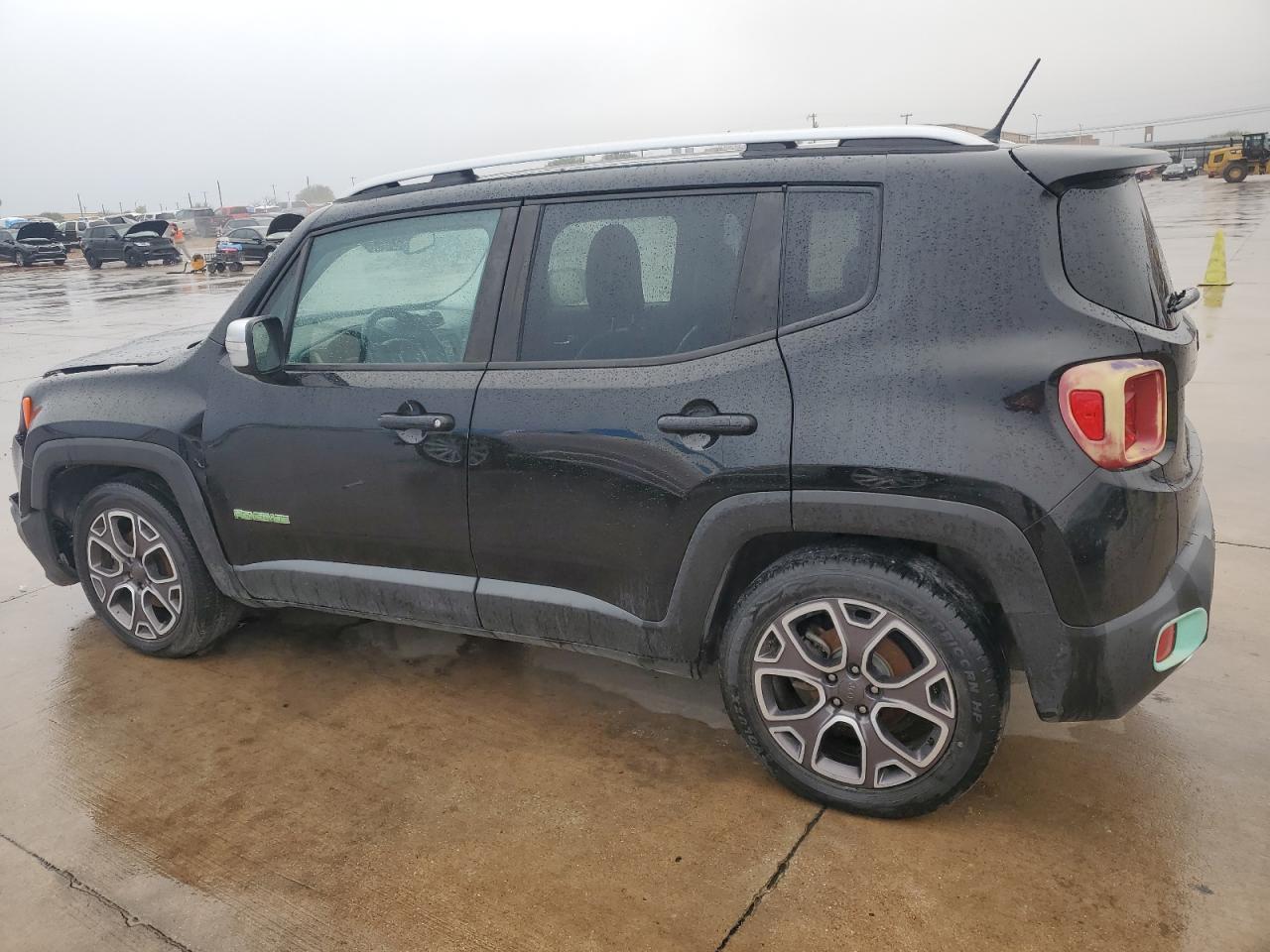 2017 Jeep Renegade - Image 2