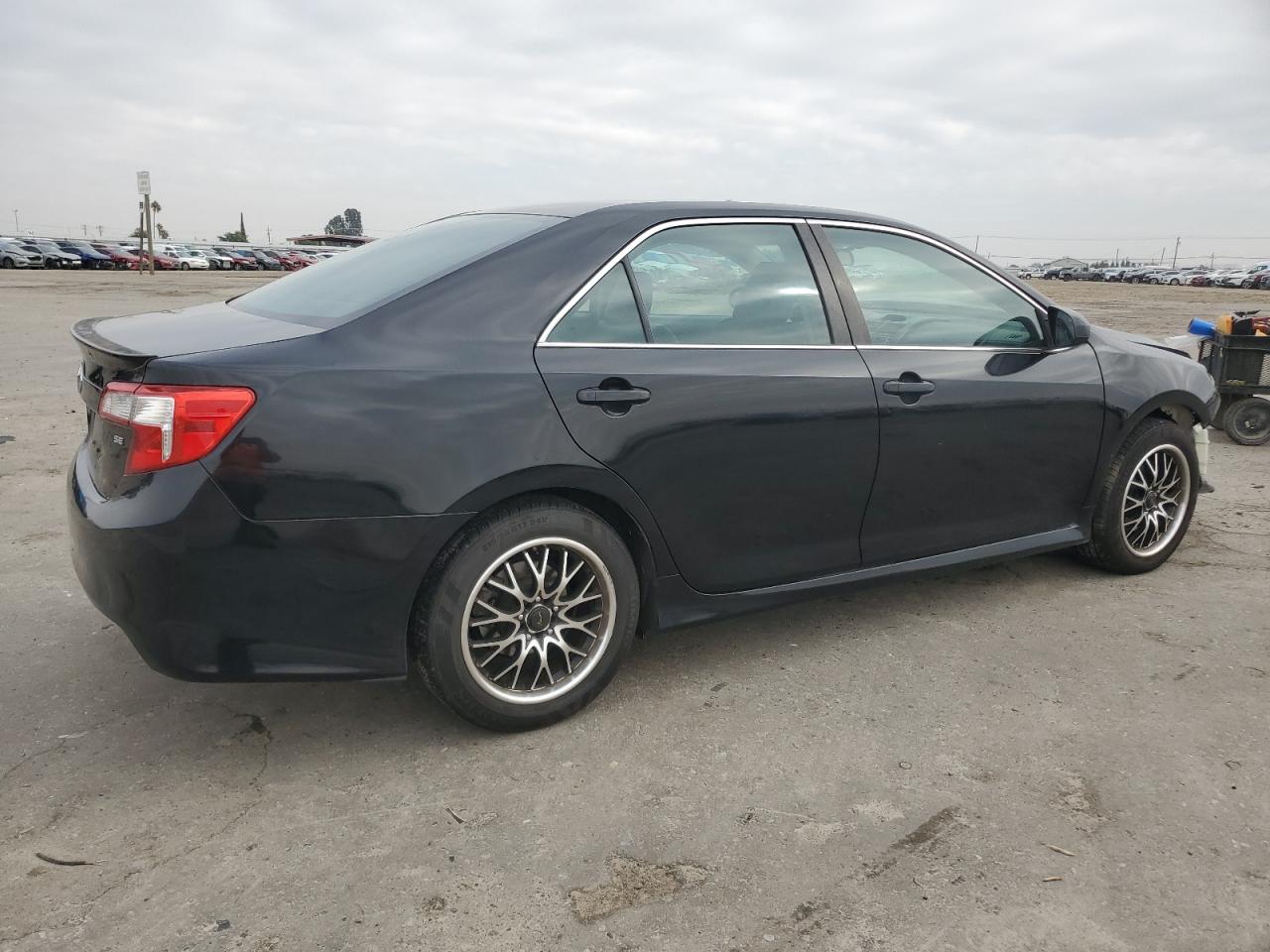 2014 Toyota Camry - Image 3