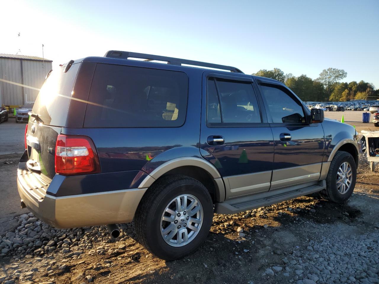 2012 Ford Expedition - Image 3
