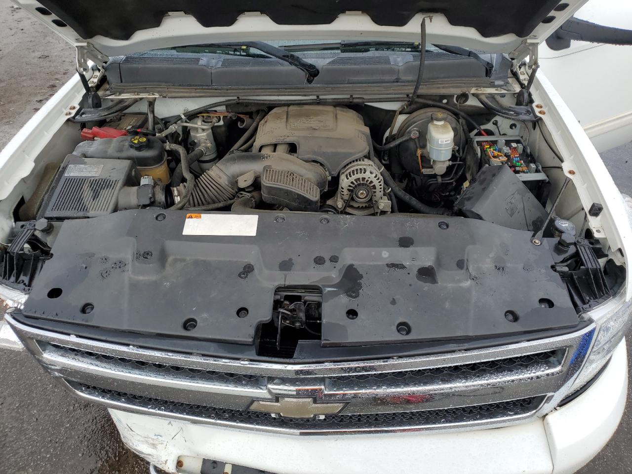 2011 Chevrolet Silverado - Image 11