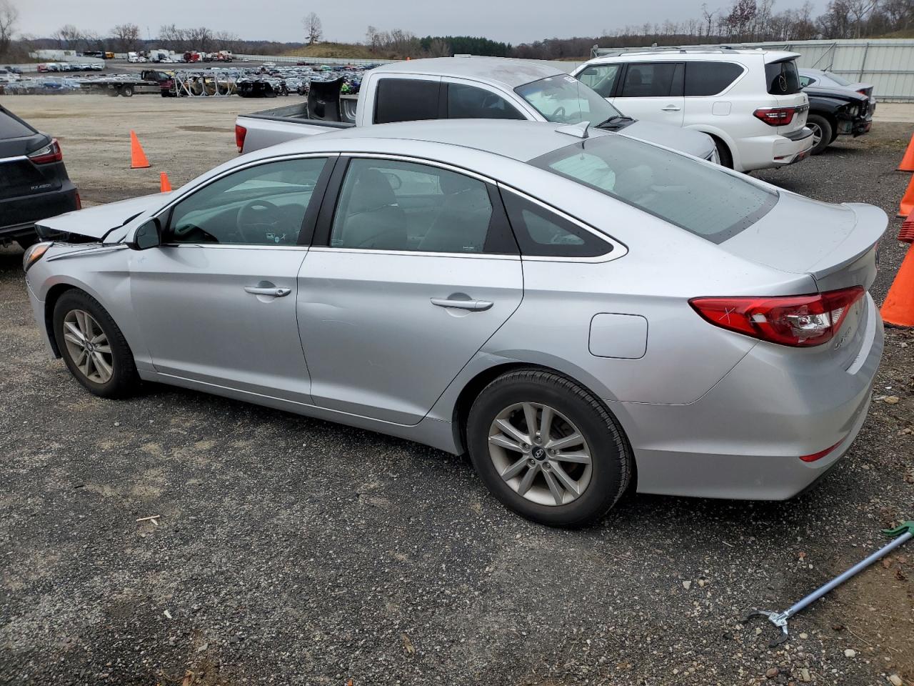 2017 Hyundai Sonata - Image 2