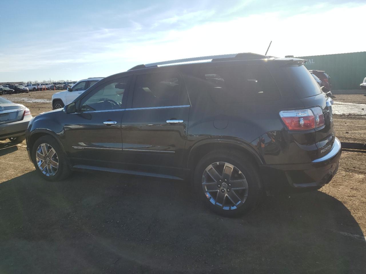 2012 GMC Acadia - Image 2