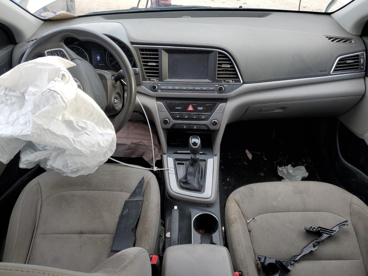 2018 Hyundai Elantra - Image 8
