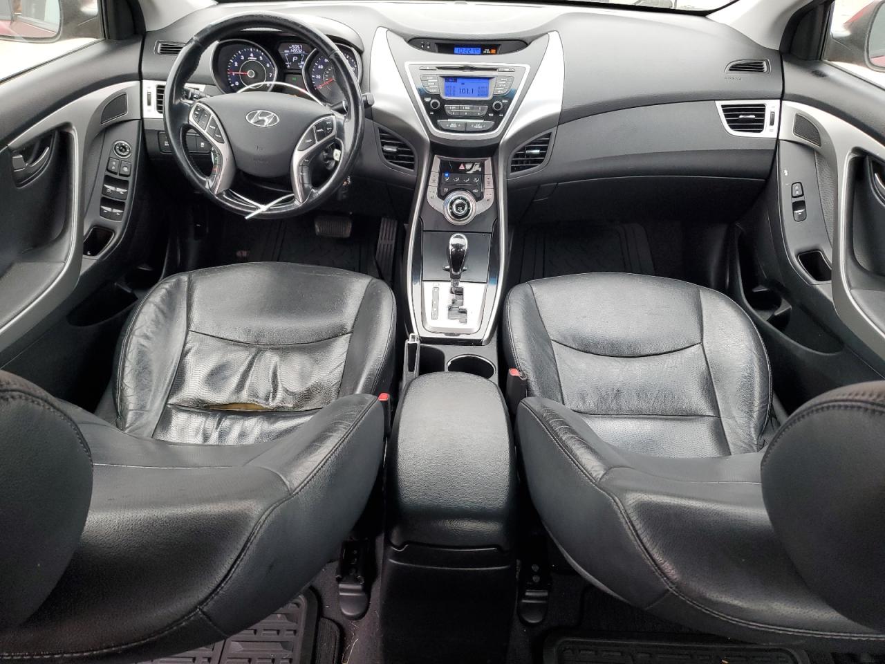 2013 Hyundai Elantra - Image 8