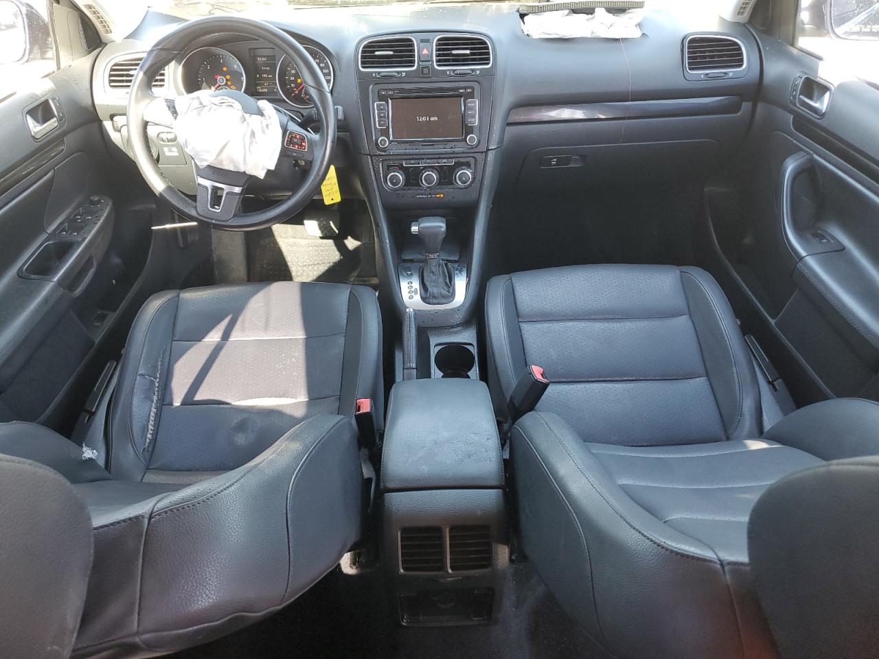 2010 Volkswagen Jetta - Image 8