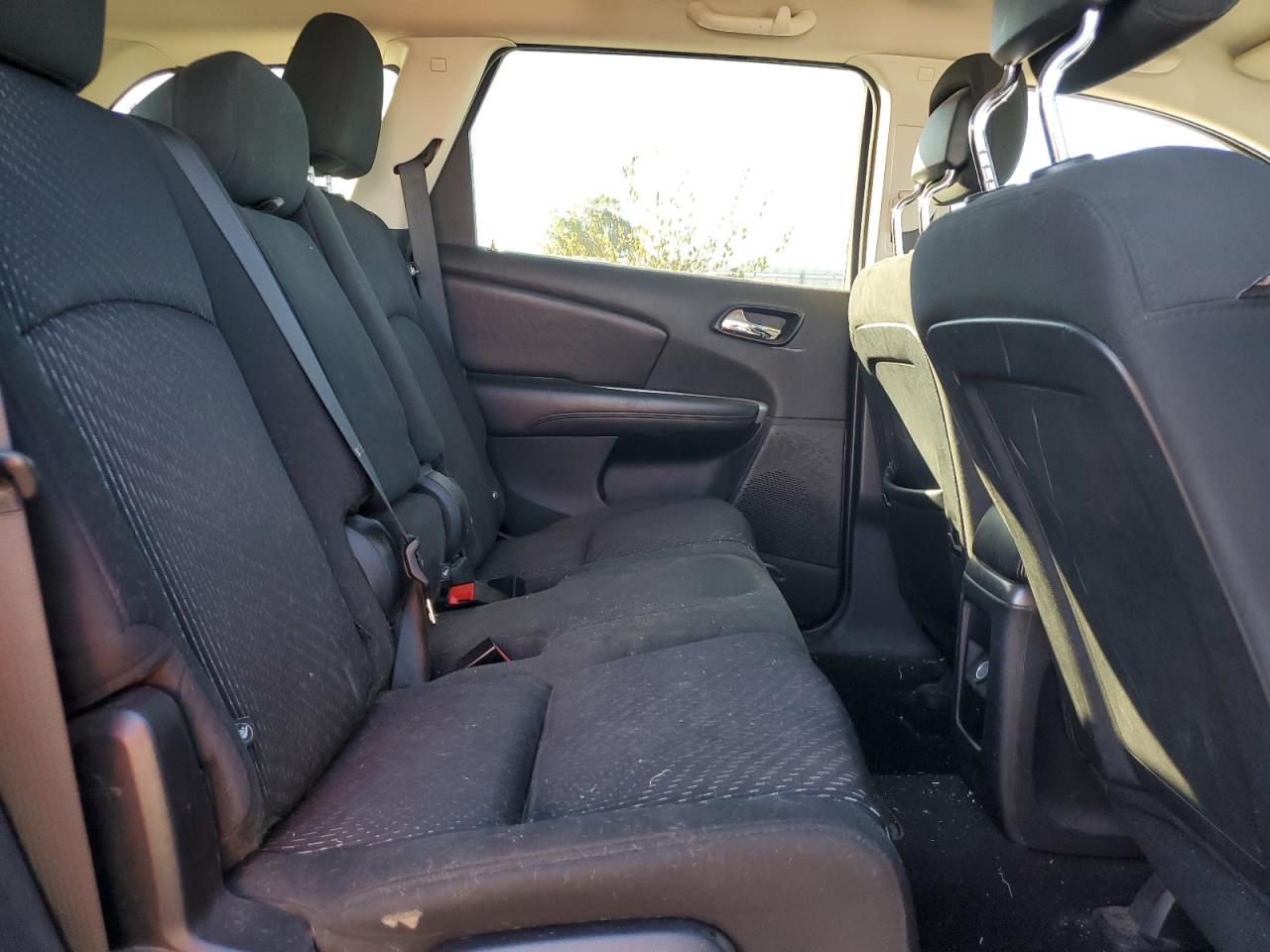 2011 Dodge Journey - Image 12