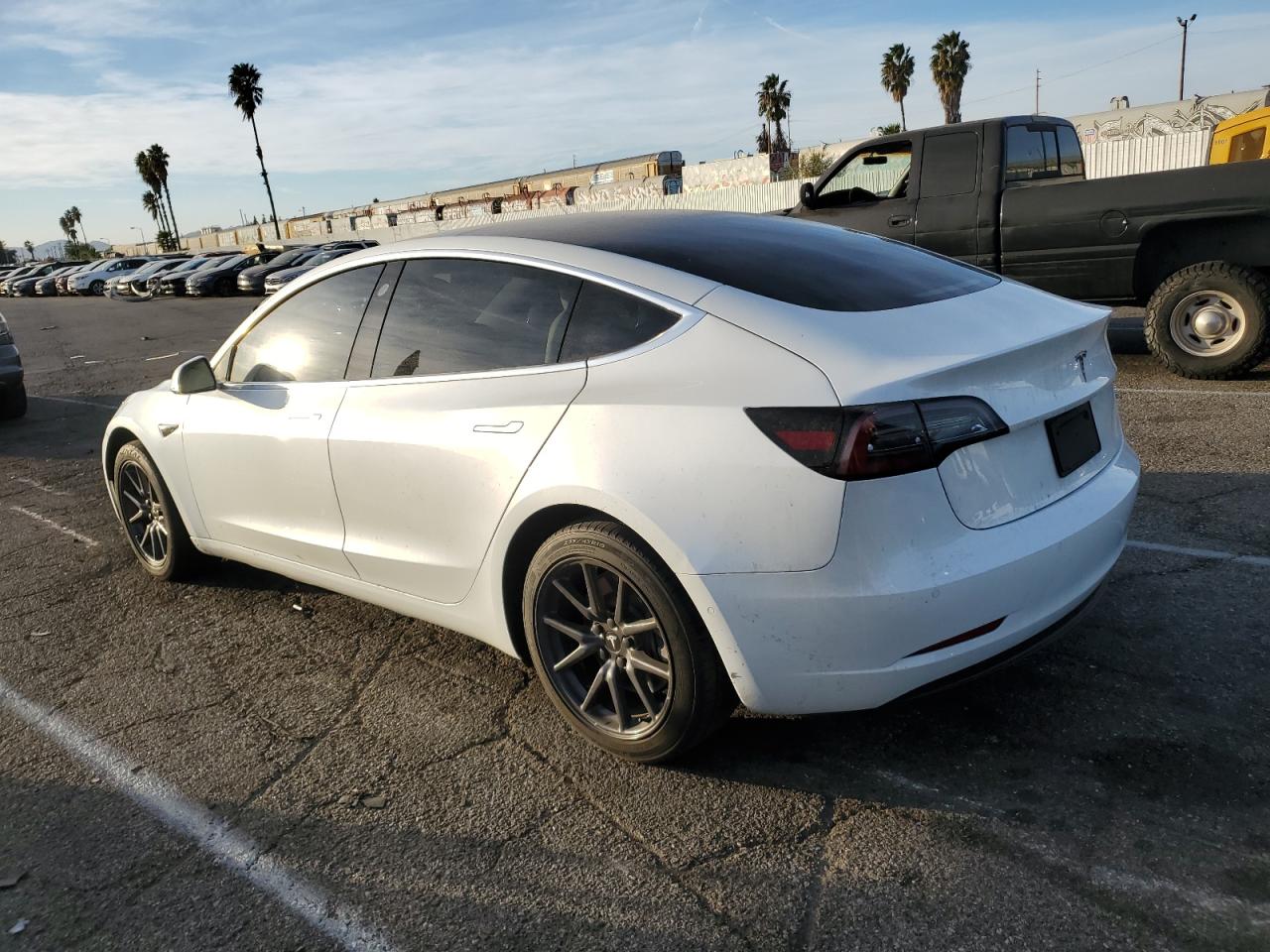 VIN 5YJ3E1EA2LF615693 2020 TESLA MODEL 3 no.2