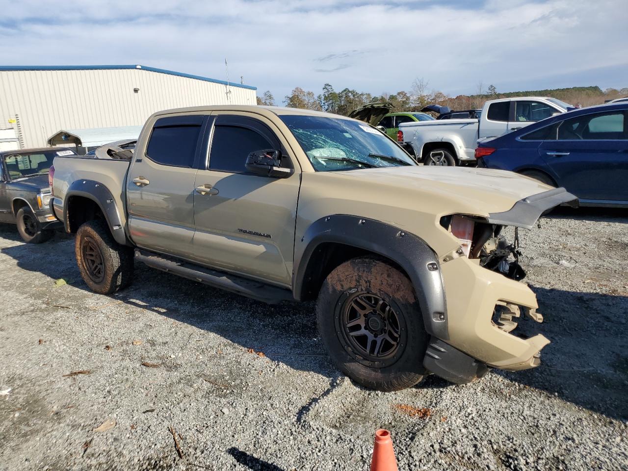 2018 Toyota Tacoma - Image 4