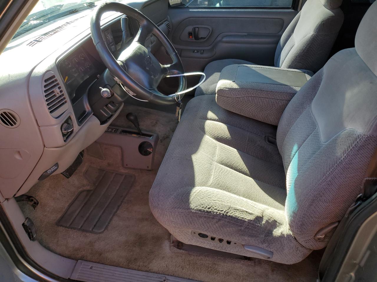 1999 Chevrolet Tahoe - Image 7