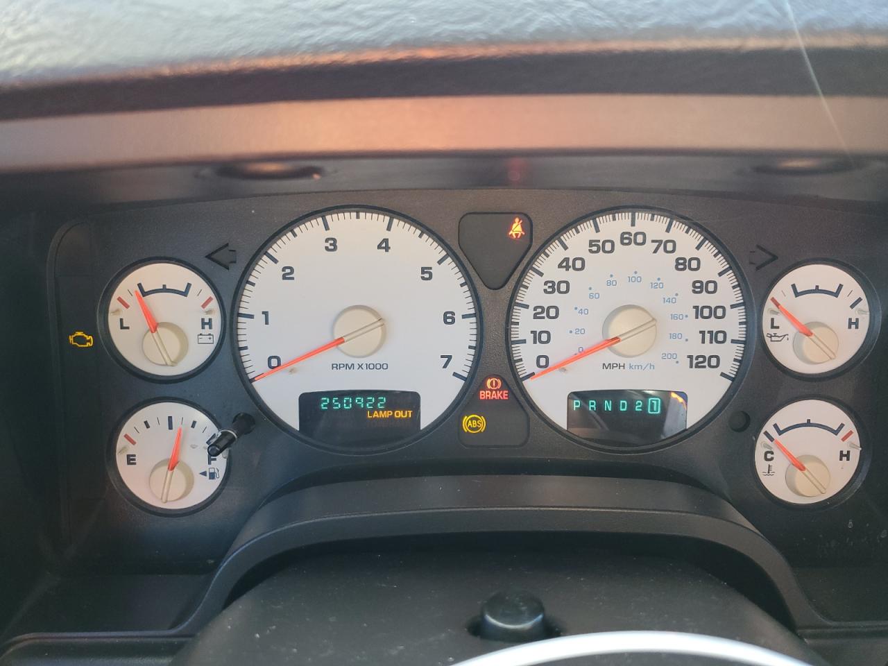 2005 Dodge RAM - Image 9