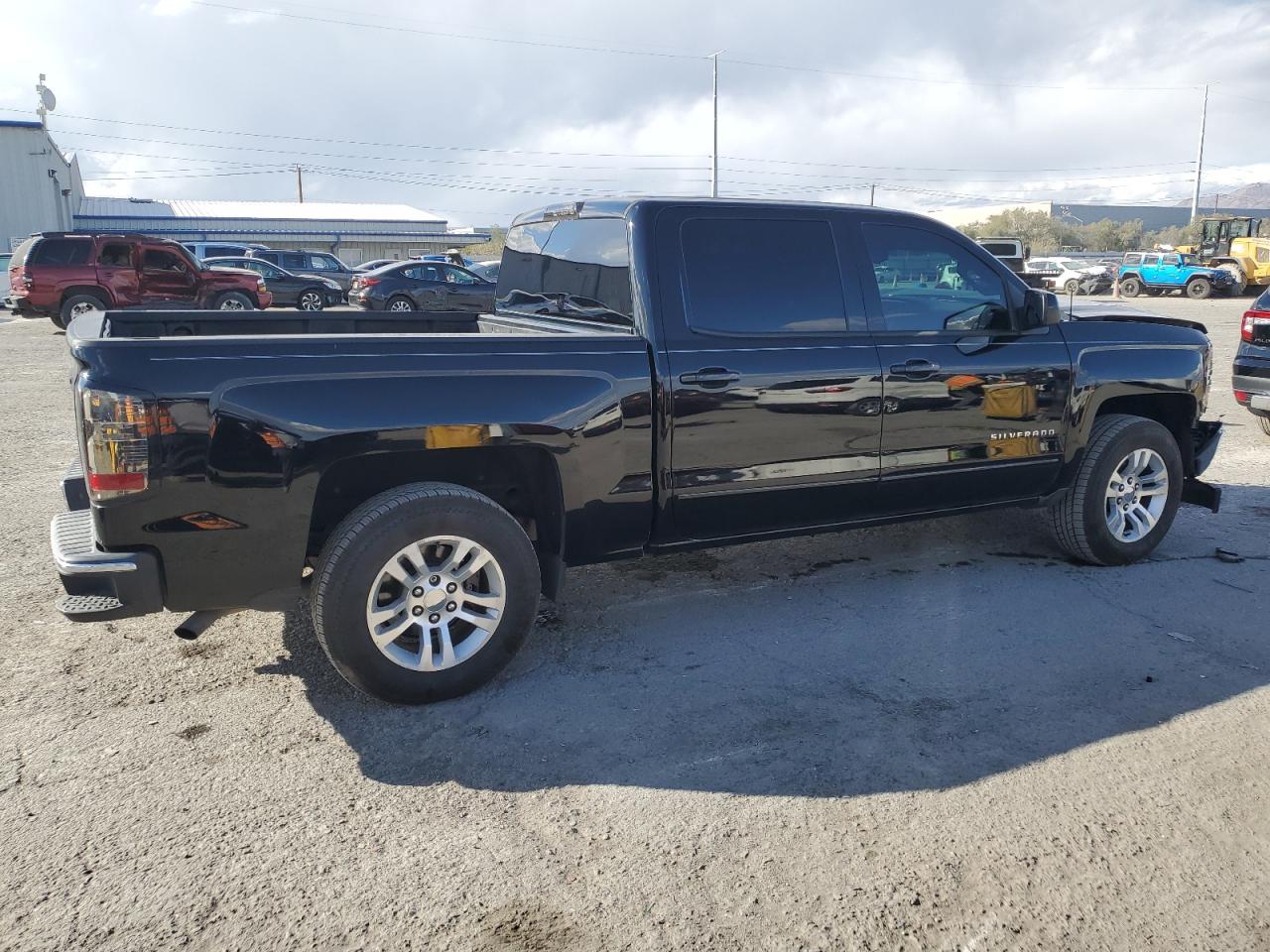 2015 Chevrolet Silverado - Image 3