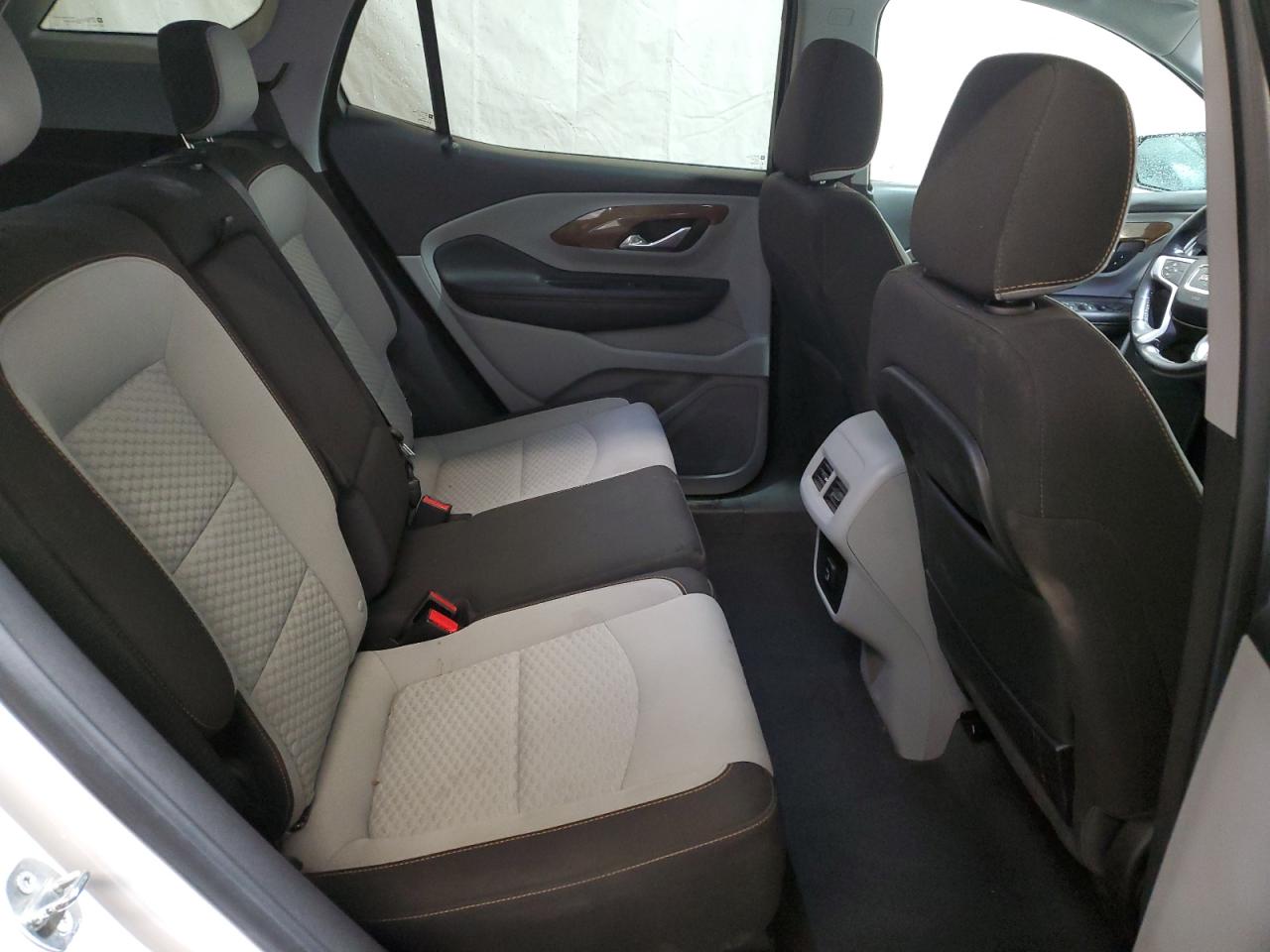 2018 GMC Terrain - Image 11