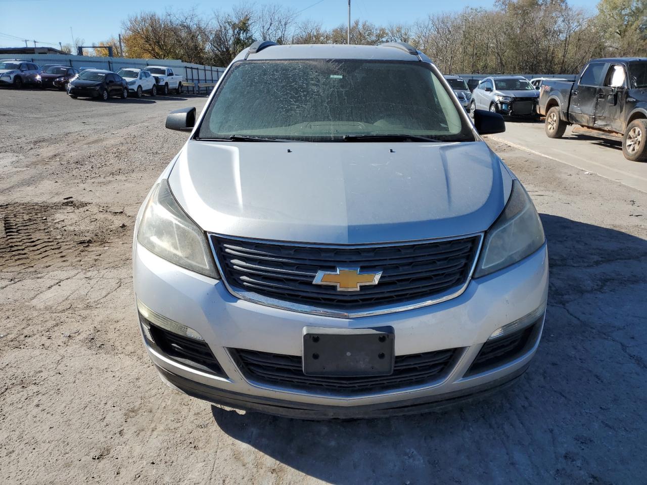 VIN 1GNKRFED5FJ152203 2015 CHEVROLET TRAVERSE no.5