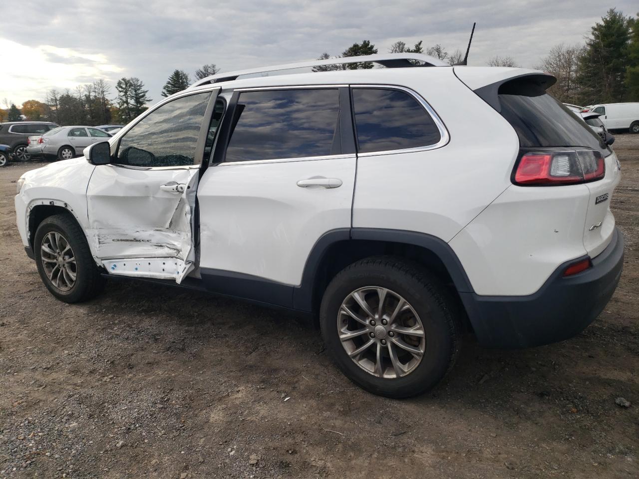 2019 Jeep Grand Cherokee - Image 2