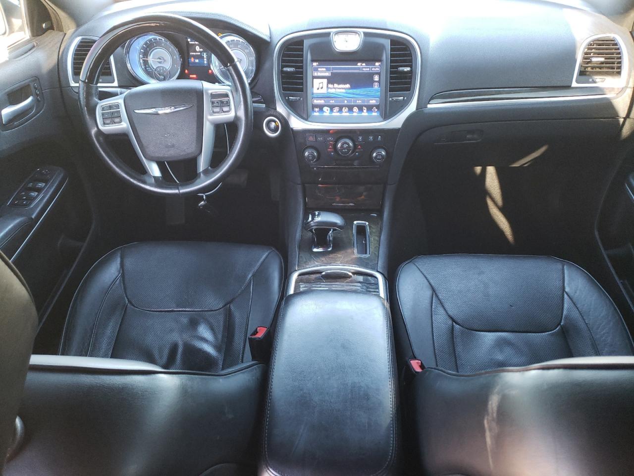 2014 Chrysler 300 - Image 8