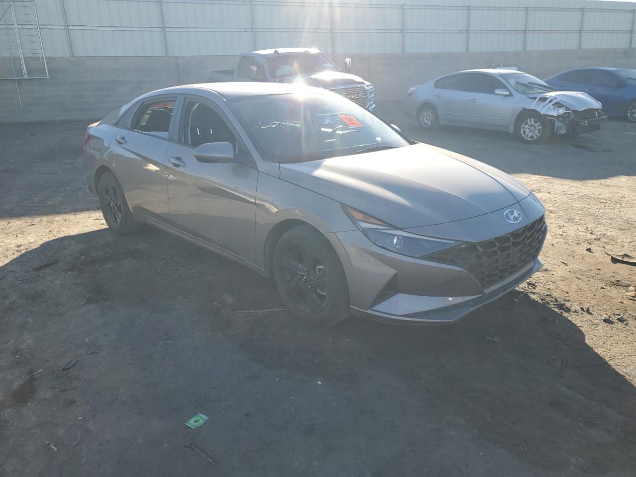 2022 Hyundai Elantra - Image 4