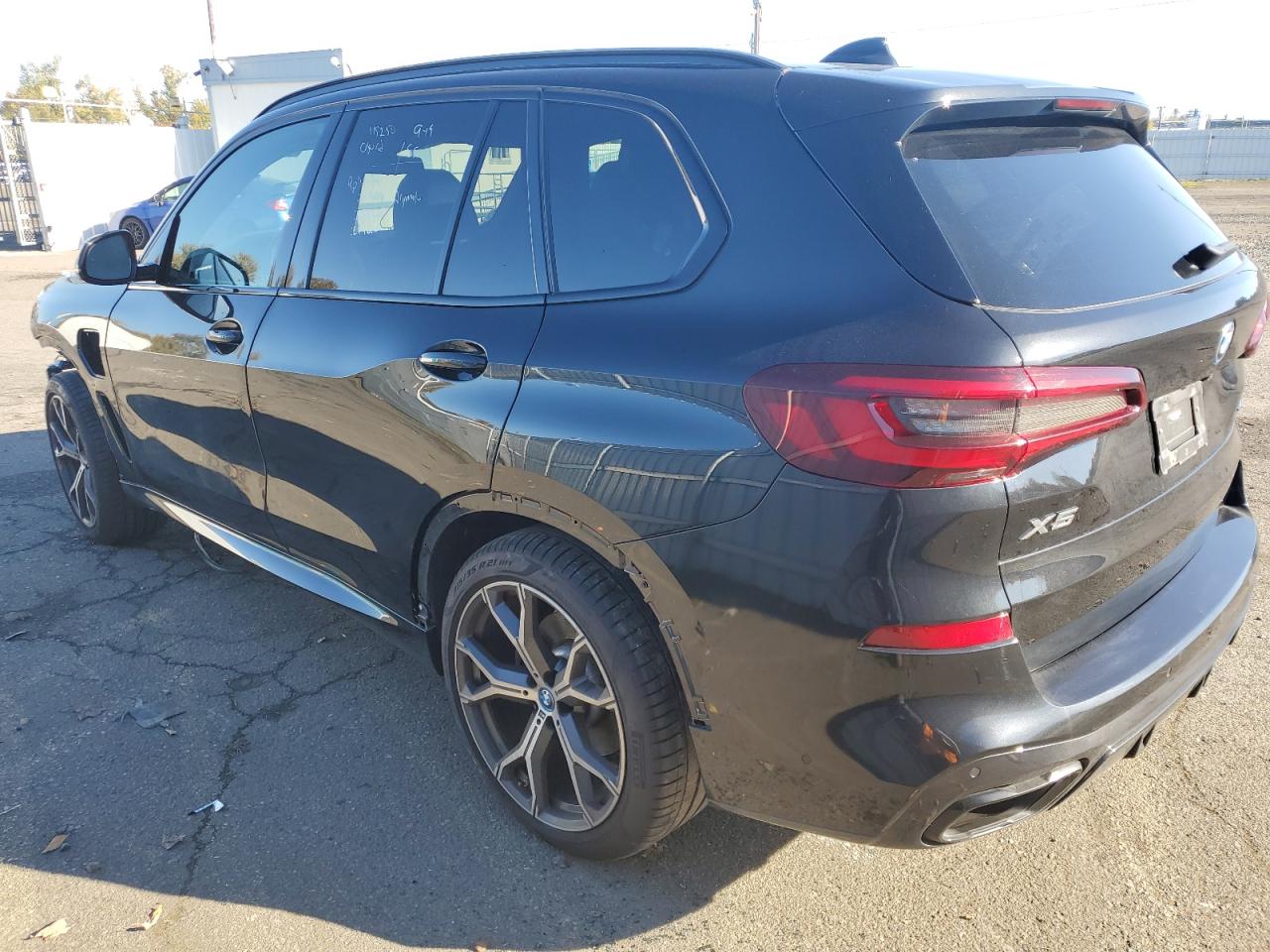 VIN 5UXTA6C09N9J66138 2022 BMW X5 no.2