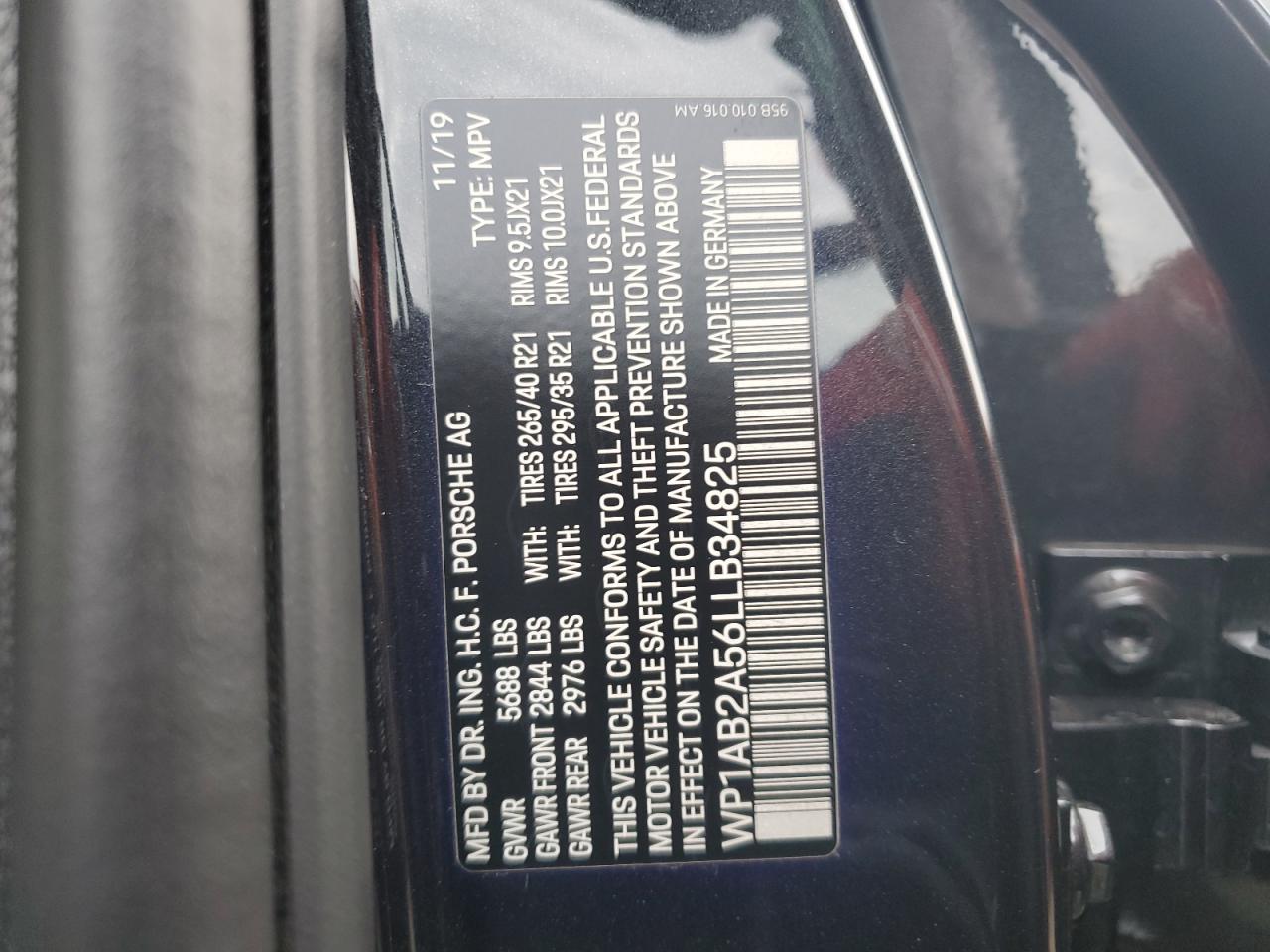 2020 Porsche Macan - Image 13