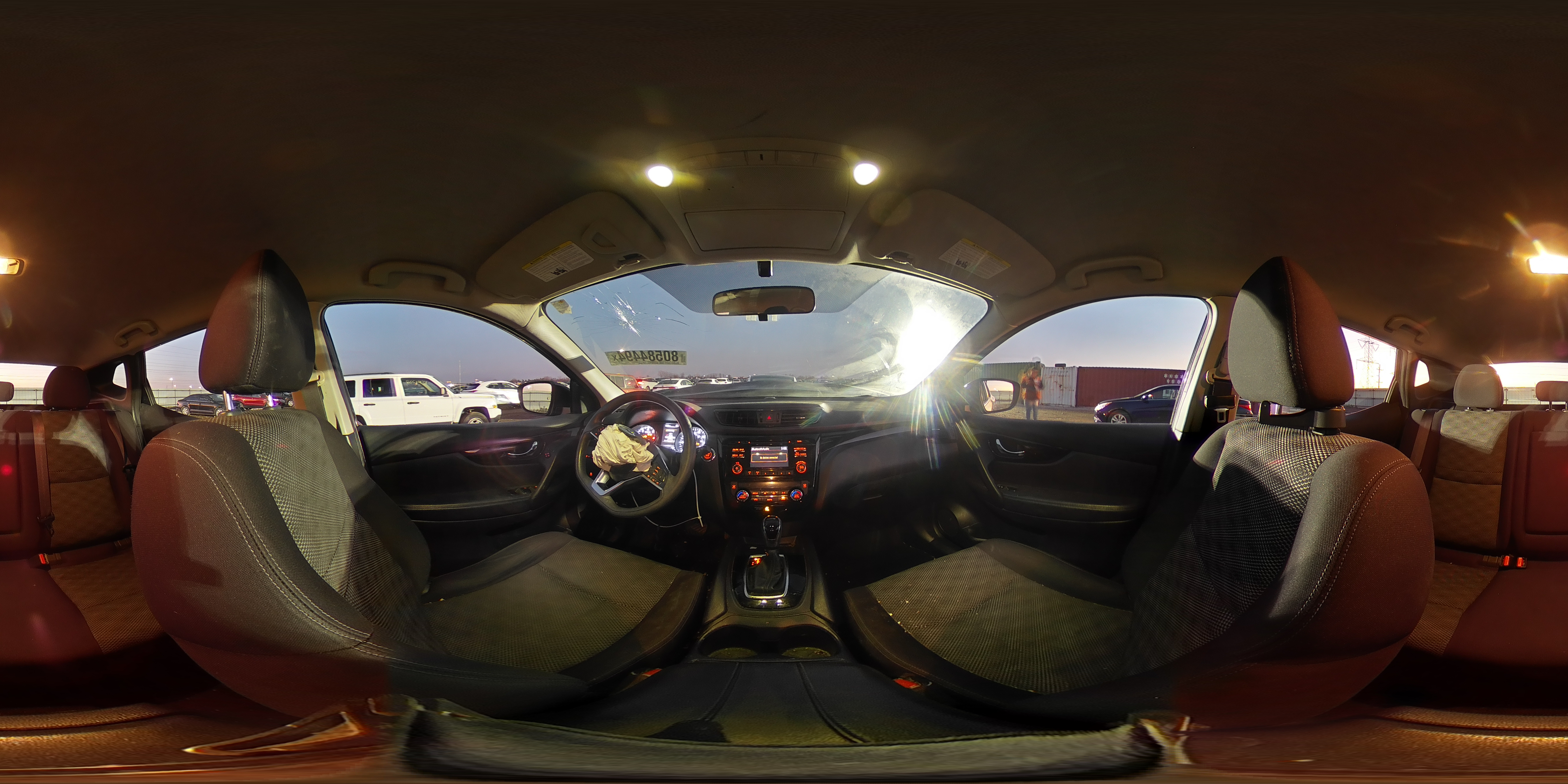 2018 Nissan Rogue - Image 12