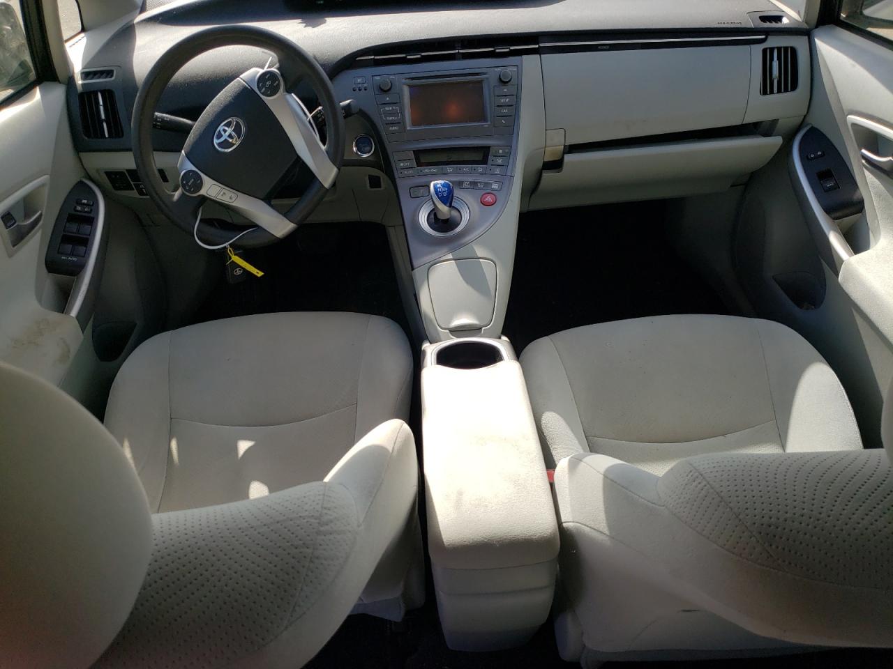 2014 Toyota Prius - Image 8