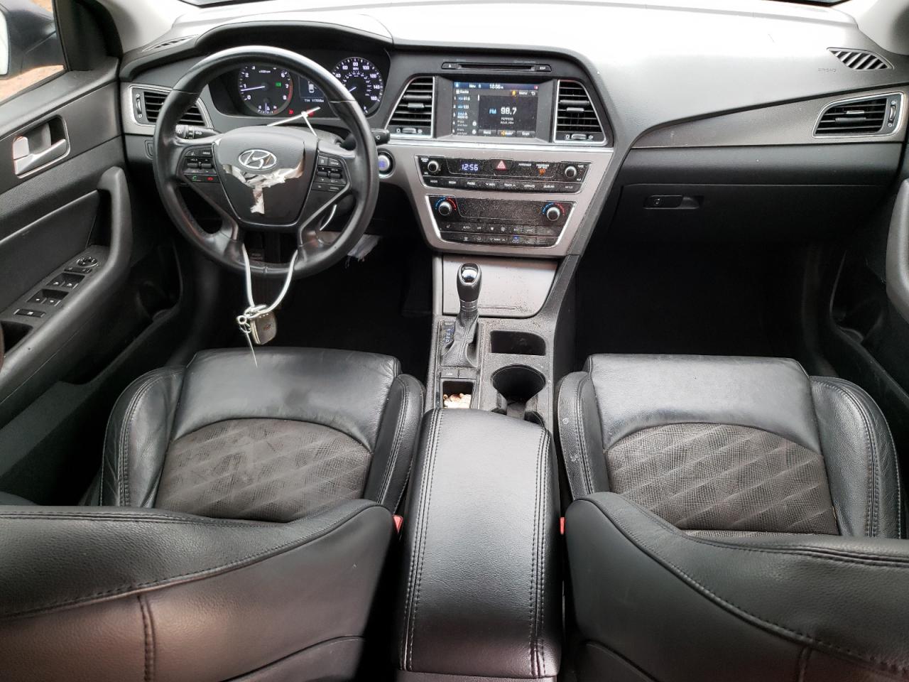2016 Hyundai Sonata - Image 8