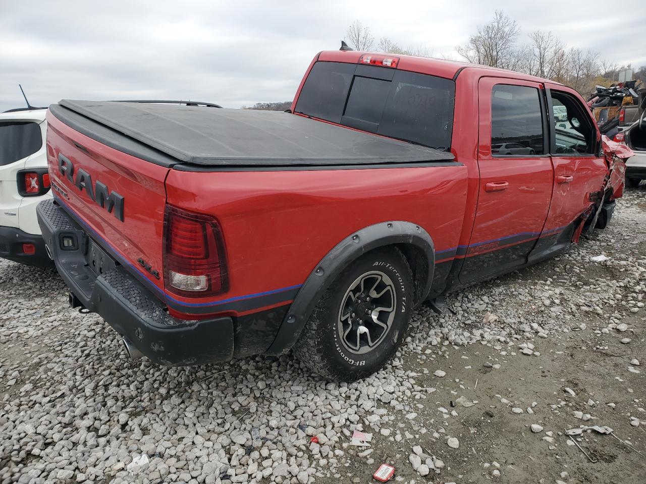 2016 RAM 1500 - Image 3