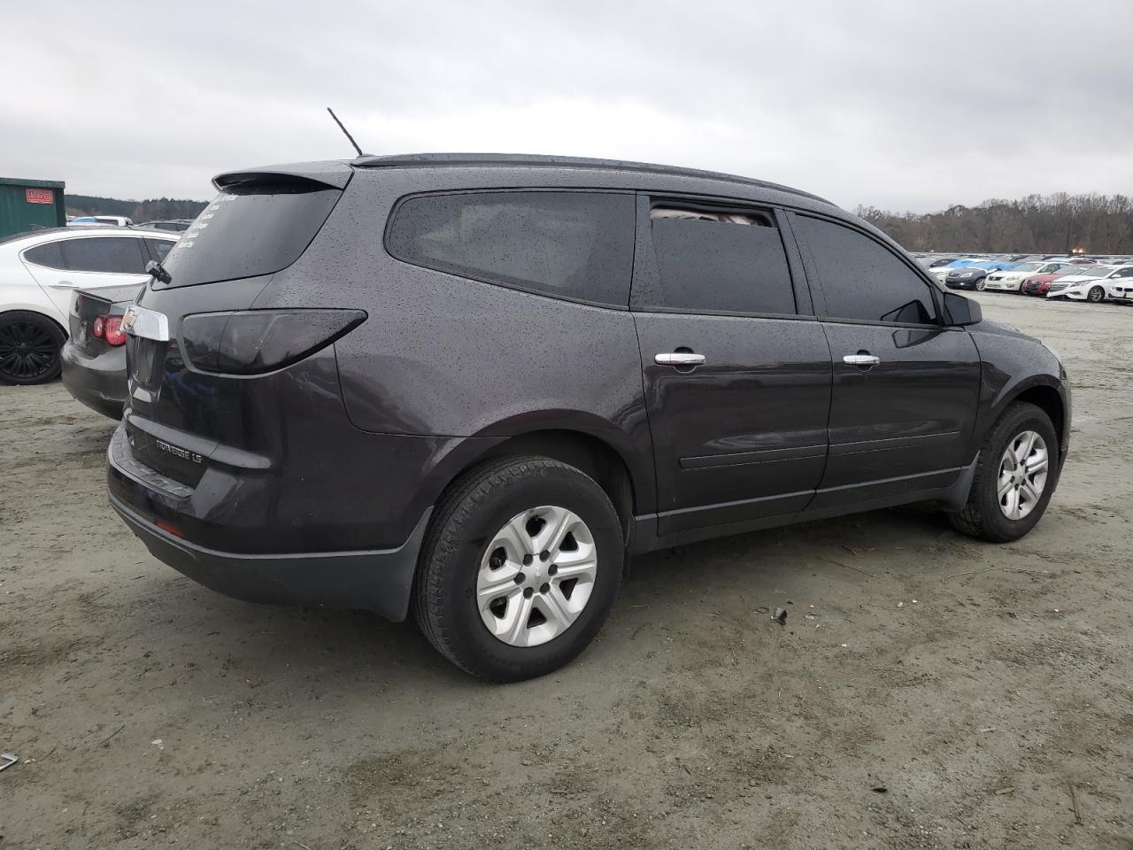 2015 Chevrolet Traverse - Image 3