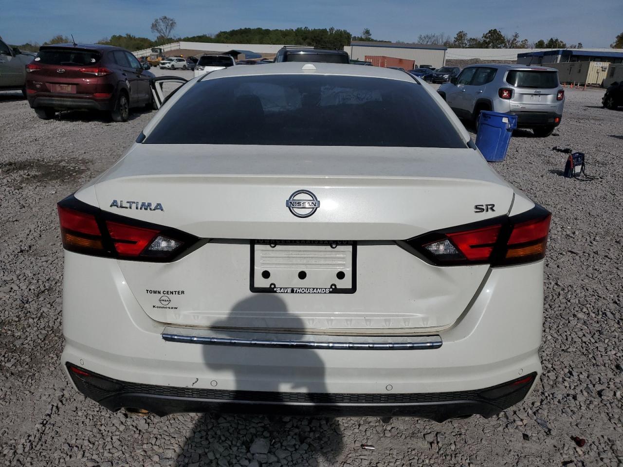 2021 Nissan Altima - Image 6