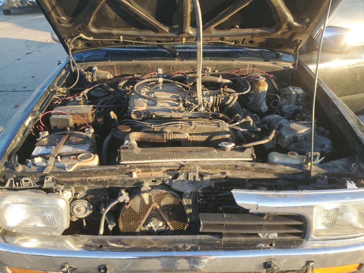 1995 Toyota 4Runner - Image 12