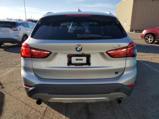 Parquets BMW X1 2016 Srebrny